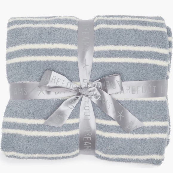NWT Barefoot Dreams CozyChic Double Striped Winter Soft Blanket - Picture 1 of 3